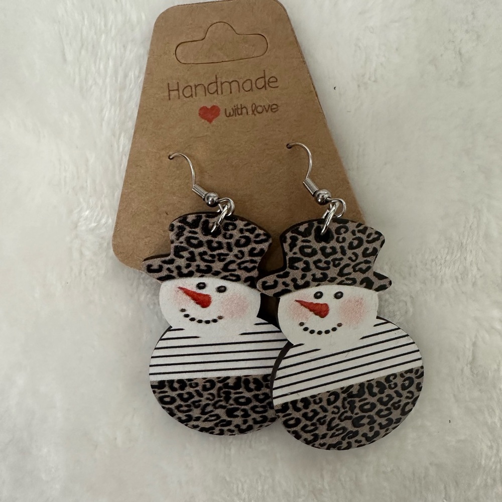 Gorgeous earring bundle - Picture 3 of 9